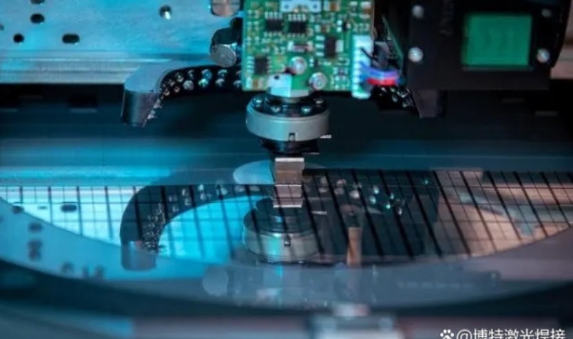 精密劃片機在LED芯片劃片線(xiàn)中的系統集成方案