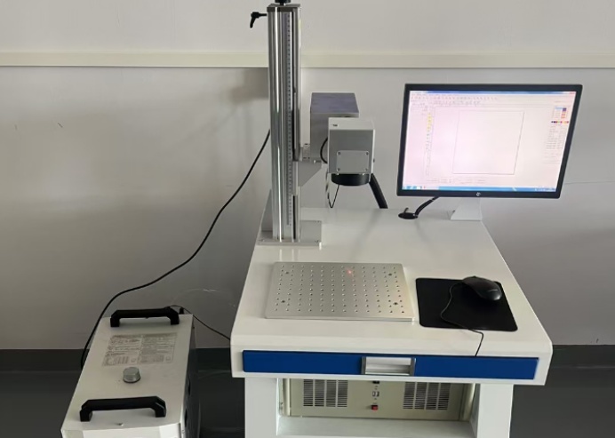 在線(xiàn)鐳雕二維碼清晰度對比：PCB與COB的分析