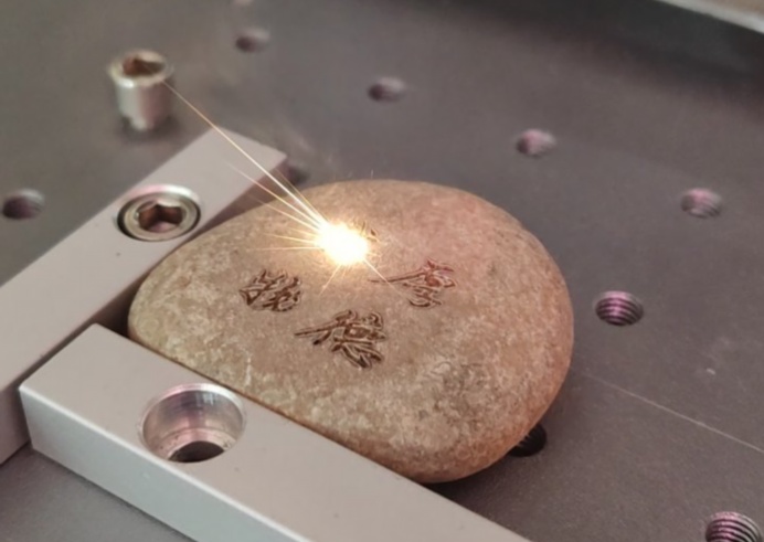 光纖激光打標機選型指南：從需求到購買(mǎi)的全面解析
